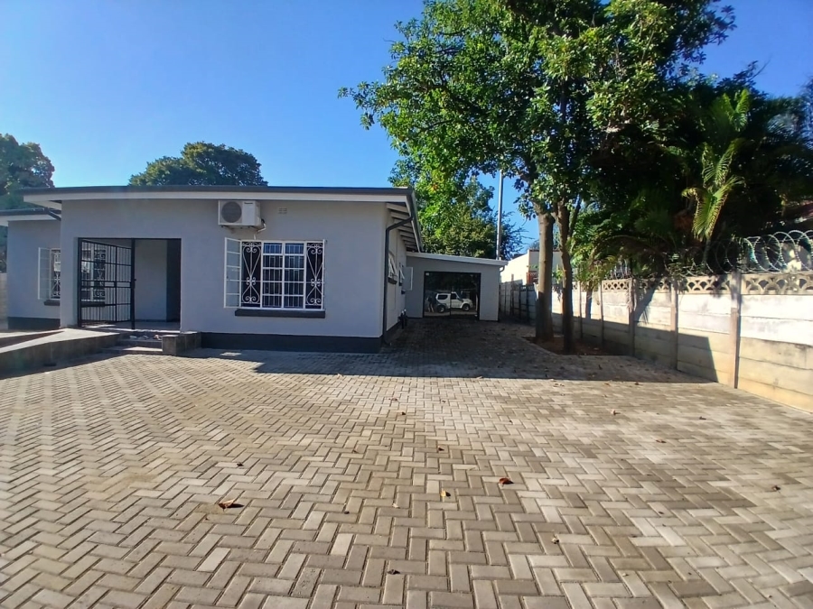 To Let Commercial Property for Rent in Bodorp North West